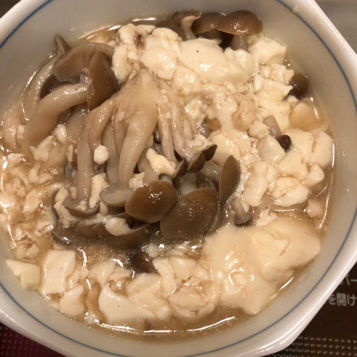 ヘルシー♪お豆腐とシメジの炒め煮^_^